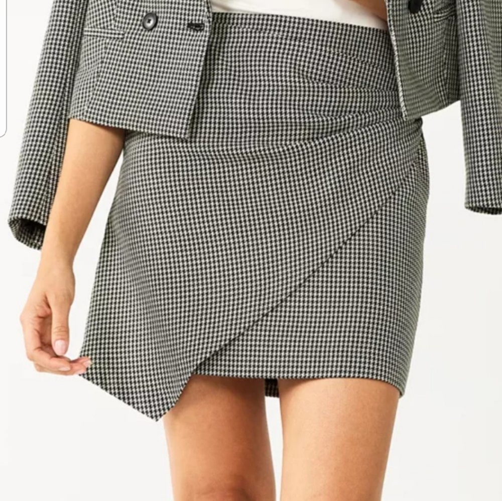 Nine West Womens M Ruched Pleated Mini Skirt Asymetric Houndstooth Plaid